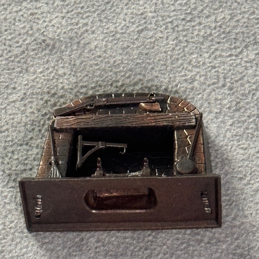 Vintage Durham Industries 1978 Die Cast Metal Fireplace Pencil Sharpener Bronze